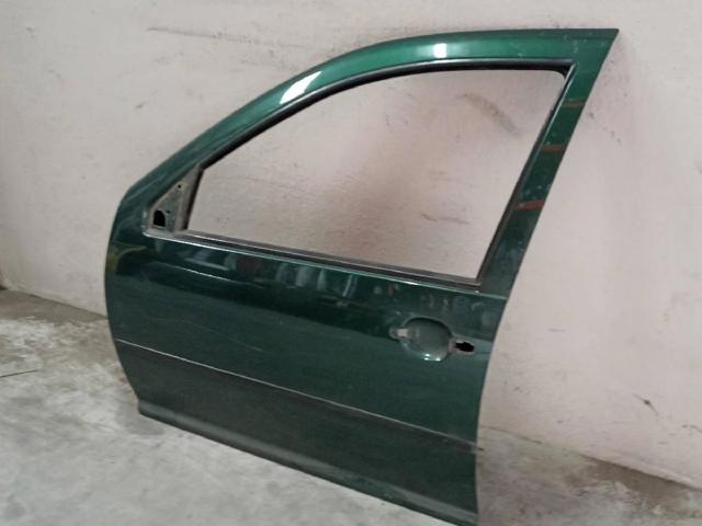 Porta dianteira esquerda Volkswagen Bora 1J2