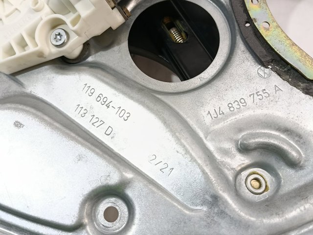 VAG 1J4839755E Мотор стеклоподъемника двери задней левой в наличии Кривой Рог