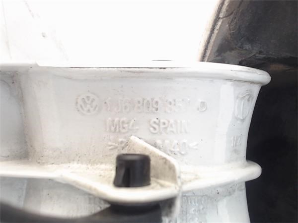 VAG 1J6809857 в наличии Киев