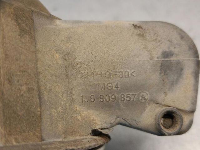 1J6809857A Лючок бензобака (топливного бака) купить Украина
