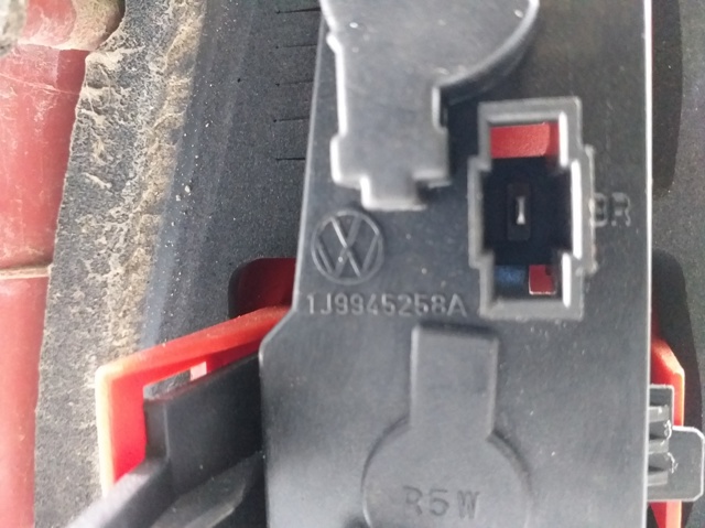 VAG 1J9945075P в наличии Ирпень