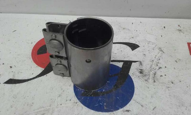 Braçadeira de silenciador dianteira 1K0253141S VAG