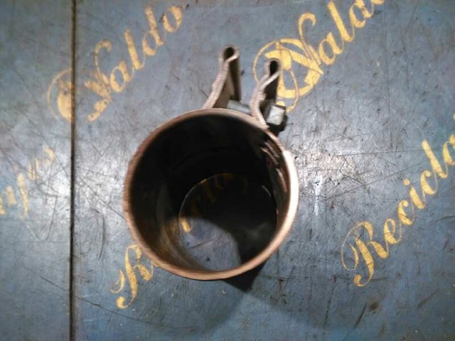 Braçadeira de silenciador dianteira 1K0253141S VAG