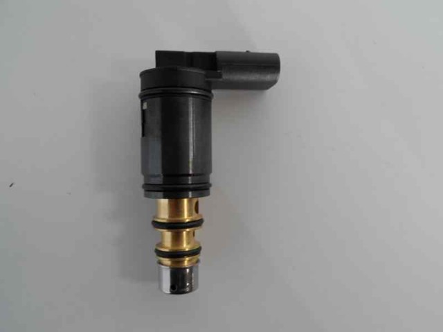 Compressor de aparelho de ar condicionado 1K0260859F VAG