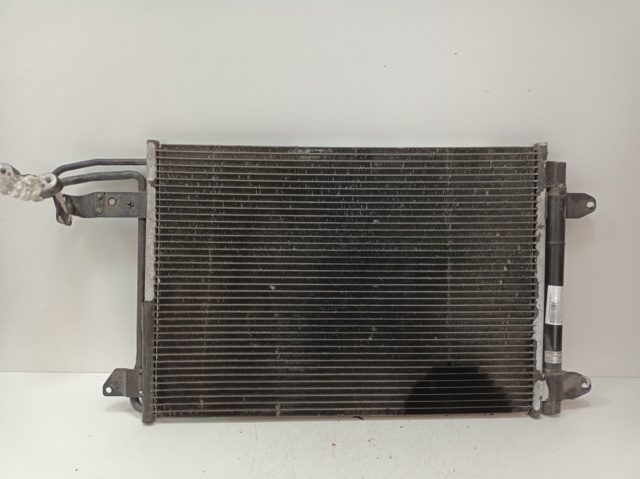 Condensador / radiador de ar condicionado para assento leon (1p1) (2005-2010) 1.9 tdi bkc 1K0298403A