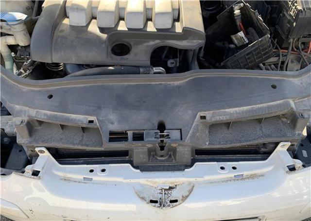 Suporte do radiador montado (painel de montagem de fixação das luzes) 1K0805588T VAG