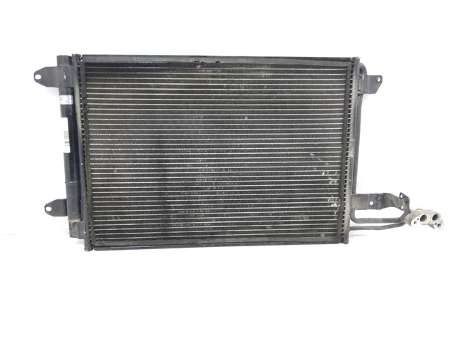 Condensador / radiador de ar condicionado para volkswagen caddy iii van (2ka,2ka,2ka,2ka) (2010-2015) 1.6 tdi cayd 1K0820411AC