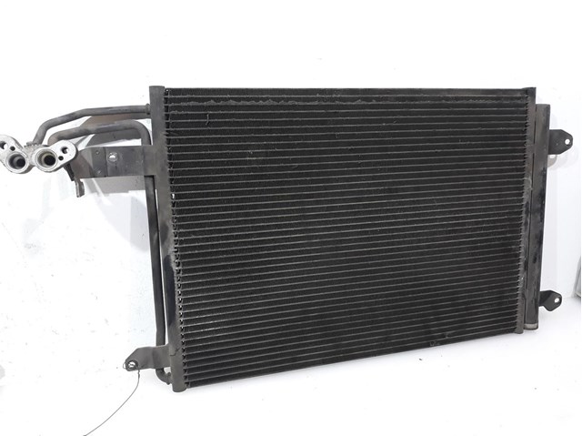 Condensador / radiador de ar condicionado para skoda octavia ii 1.6 tdi cay 16oo 1K0820411AH