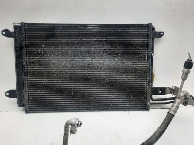 Condensador de ar condicionado / radiador para Volkswagen Touran (1T1,1T1) (2003-2004) 2.0 TDI BKD 1K0820411E