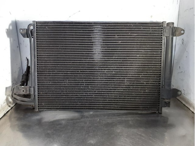 Condensador de ar condicionado para volkswagen golf v sedan 1.6 (102 hp) bgu 1K0820411F