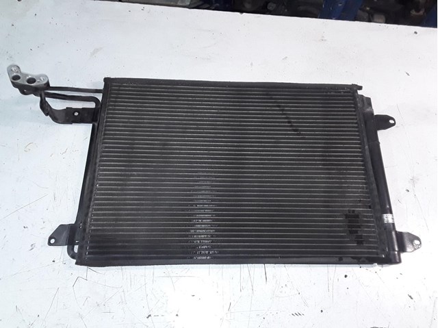 Condensador / radiador  aire acondicionado para volkswagen golf v (1k1) (2003-2009) 1.6 fsi blp 1K0820411G