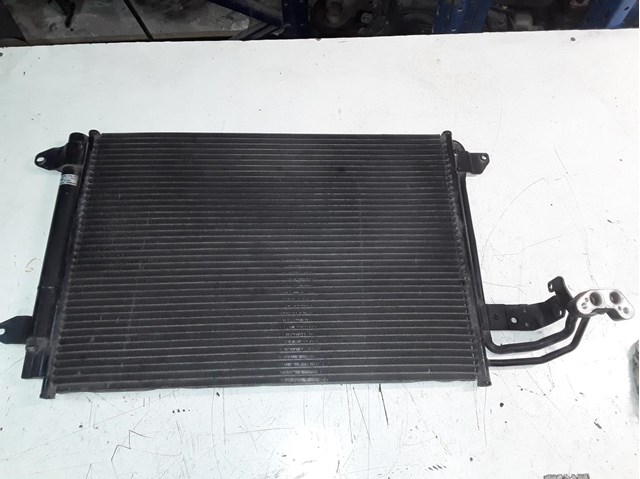 Condensador / radiador de ar condicionado para volkswagen golf v (1k1) (2003-2008) 1.6 fsi blp 1K0820411P