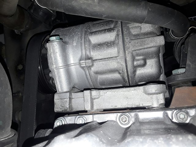 Compressor de ar condicionado para Volkswagen Golf VI (5K1) (2008-2013) 1.6 tdi cayc 1K0820859S