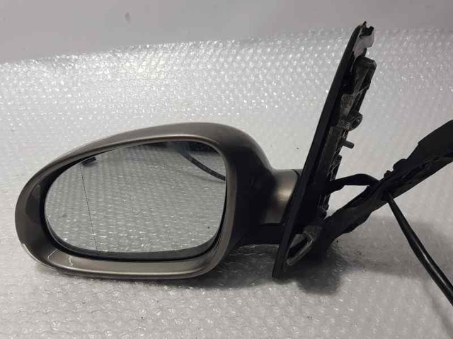 VAG 1K0857537GRU Накладка (крышка) зеркала заднего вида левая в наличии Киев