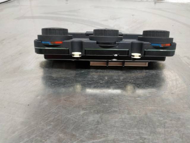 Unidade de controlo dos modos de aquecimento/condicionamento Volkswagen Golf 5 1K1