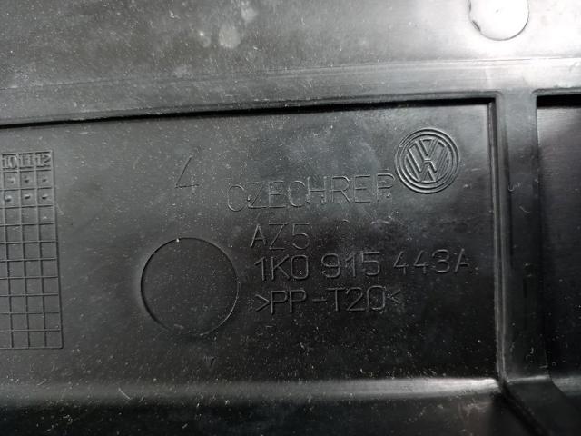 VAG 1K0915443A Крышка аккумулятора (АКБ) в наличии Николаев