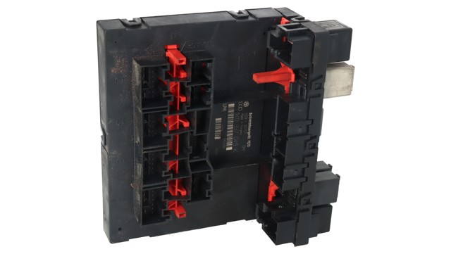 1K0937049K Блок предохранителей купить Запорожье
