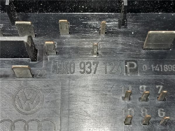 VAG 1K0937124P Блок предохранителей в наличии Черновцы