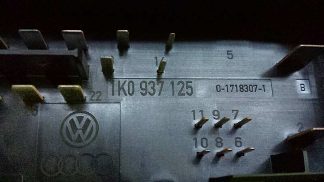 Relés / fusíveis caixa para volkswagen golf v sedan (1k1) conceptline (e) / 0,03 - ... BXE 1K0937125
