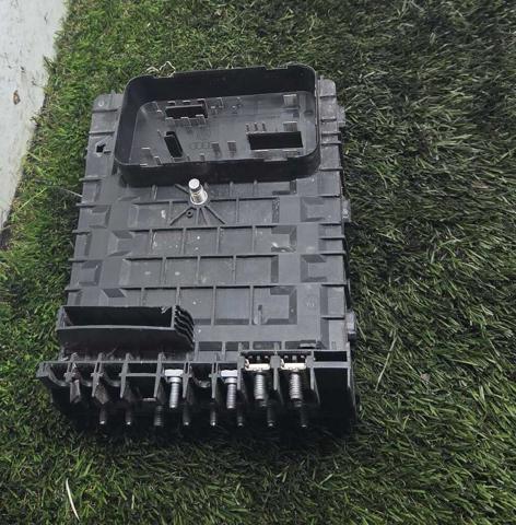 Unidade de dispositivos de segurança Volkswagen Tiguan 1 5N1, 5N2