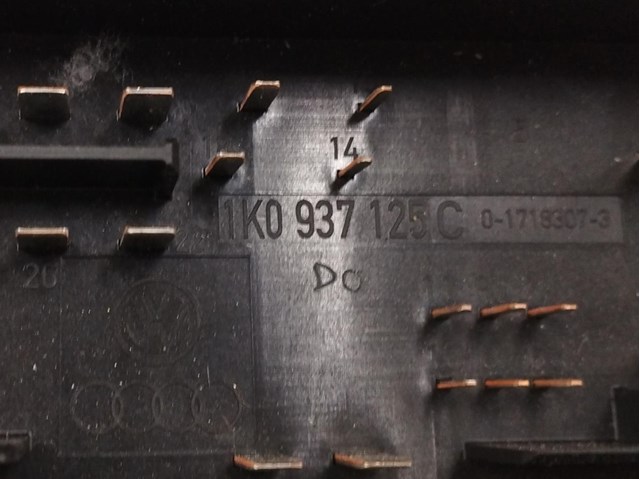 Relés / fusíveis caixa para skoda octavia ii 1.9 tdi bkc 1K0937125C