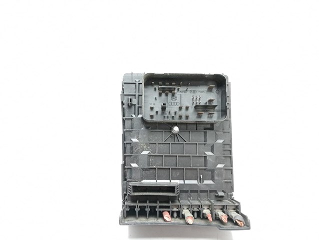 Relés / fusíveis caixa para skoda octavia ii 1.9 tdi bkc 1K0937125D