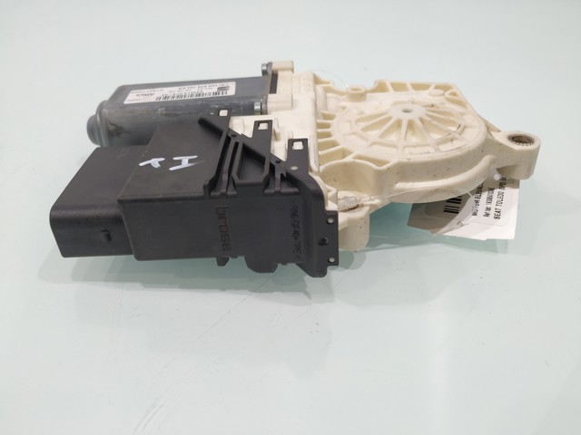 VAG 1K0959703AE Мотор стеклоподъемника двери задней левой в наличии Днепр