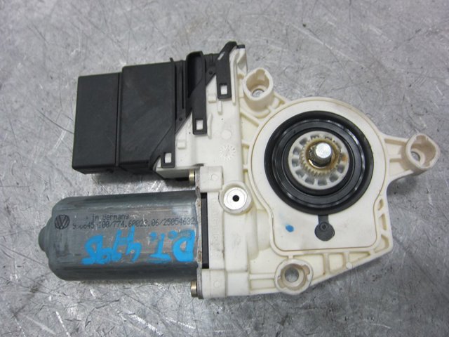 Motor do vidro traseiro esquerdo para Skoda Octavia II 1.9 TDI BJB 1K0959703B