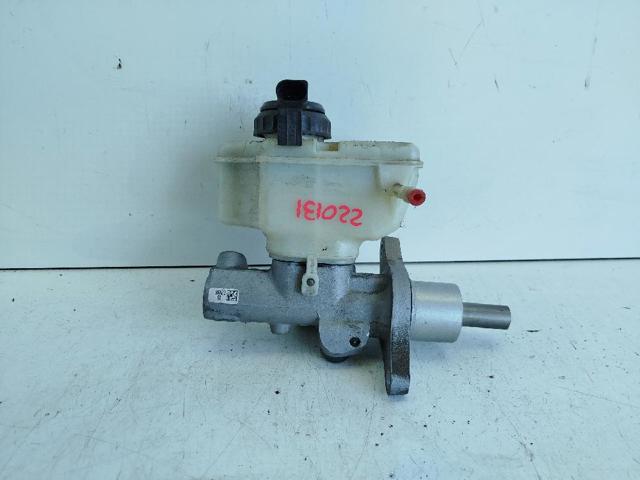 Cilindro mestre do freio 1K1614019K VAG