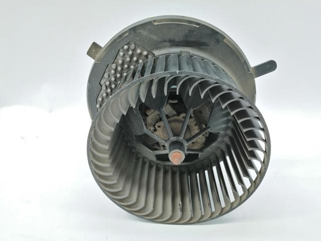 Motor de aquecimento para Skoda Octavia II 1.6 TDI Cay 1K1820015J