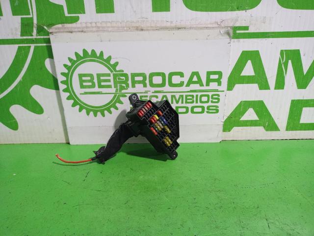 Unidade de dispositivos de segurança Volkswagen Passat 3G2, CB2