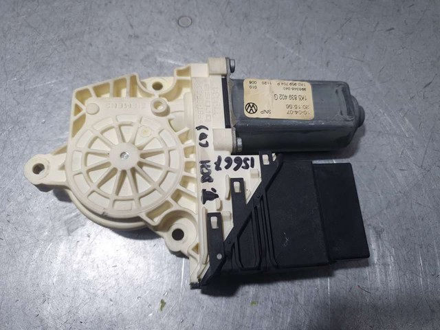 VAG 1K5839402G Мотор стеклоподъемника двери задней правой в наличии Павлоград