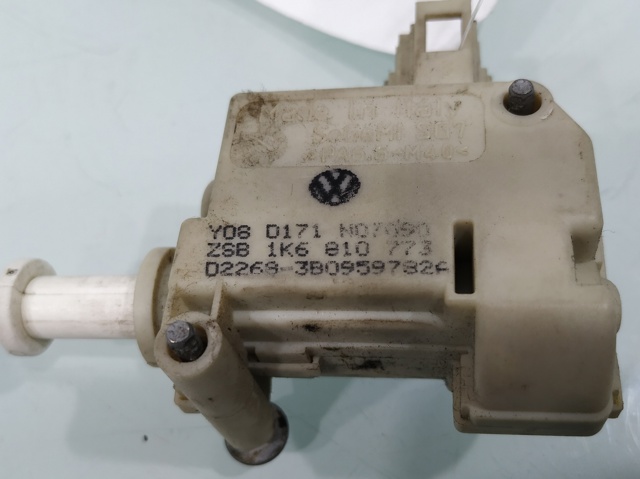 VAG 1K6810773 Мотор-привод открытия лючка бака в наличии Черкассы