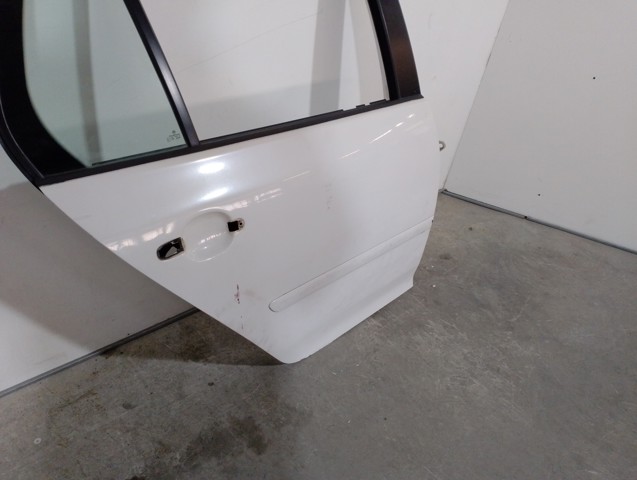1K6833302AA Дверь задняя правая купить Винница