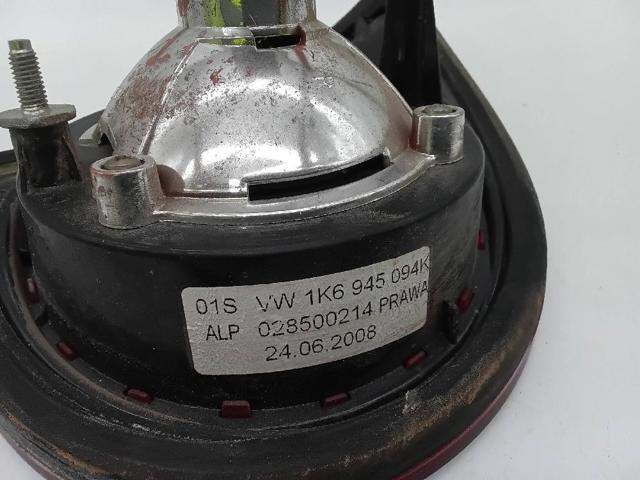 VAG 1K6945094K Фонарь задний правый в наличии Киев