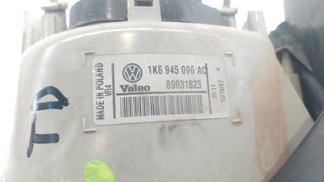 VAG 1K6945096AC Фонарь задний правый внешний в наличии Харьков