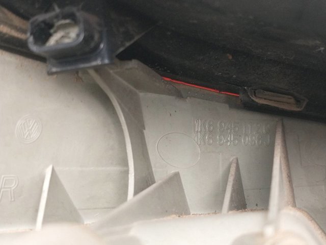 VAG 1K6945096J Фонарь задний правый внешний в наличии Ужгород