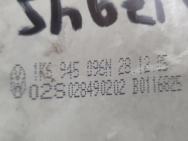 VAG 1K6945096N Фонарь задний правый внешний в наличии Винница