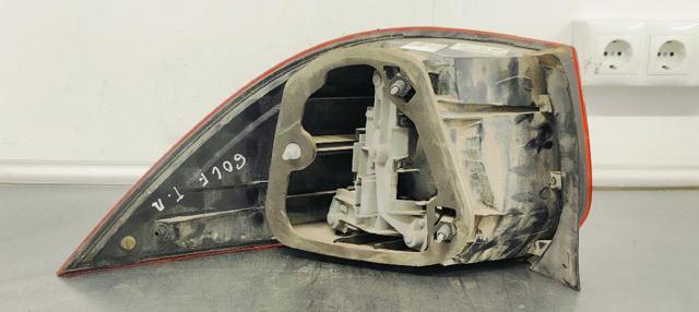 VAG 1K9945096H Фонарь задний правый в наличии Полтава