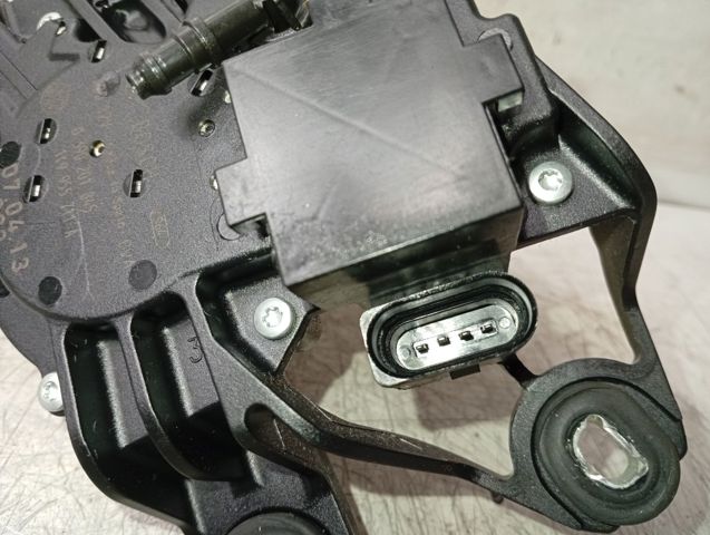 VAG 1K9955711A Мотор стеклоочистителя заднего стекла в наличии Тернополь