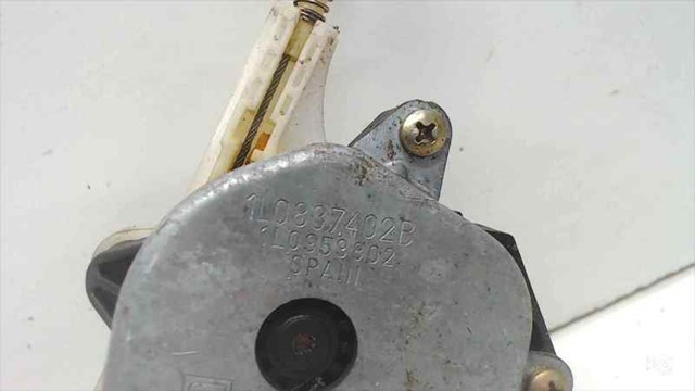1L0837402B Стеклоподъемник передней правой двери купить Черновцы
