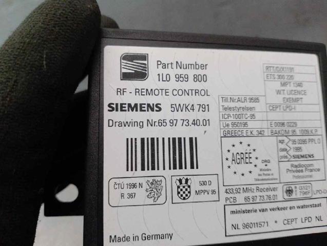 1L0959800 VAG купить в Украина