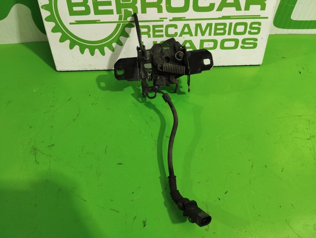 Fecho da capota 1M0823503J VAG/Seat