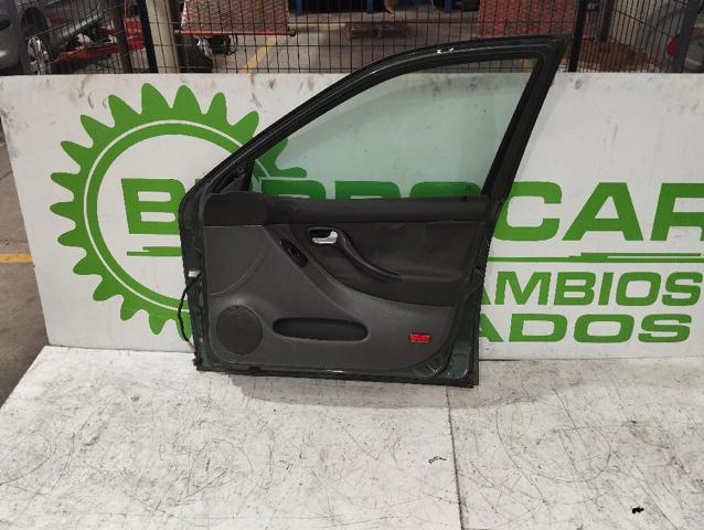 VAG 1M0831056M Дверь передняя правая в наличии Житомир