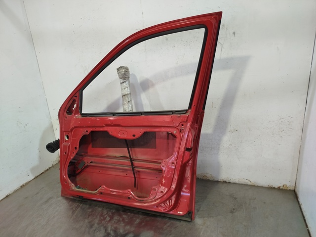 VAG 1M0831056N Дверь передняя правая в наличии Ровно