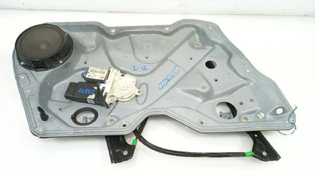 Mecanismo de acionamento de vidro da porta dianteira esquerda 1M0837461A VAG