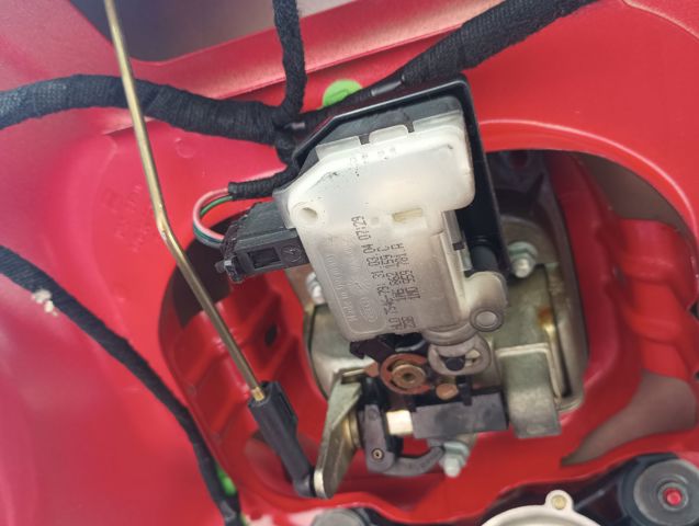 Abertura do motor escotilhas climatização para Audi A4 1.9 TDI AVF 1M0959781