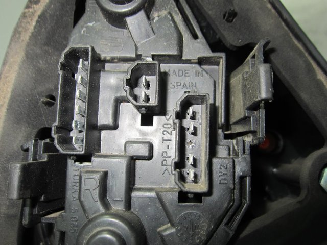 VAG 1M6945258 Цоколь (патрон) заднего фонаря в наличии Сумы