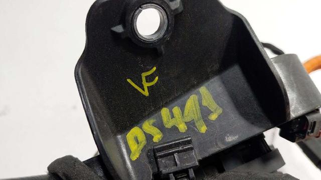 VAG 1N3915563A Порт зарядки в наличии Ужгород