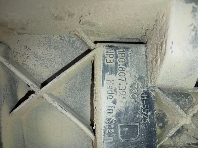 1P0807394 Направляющая заднего бампера правая купить Харьков